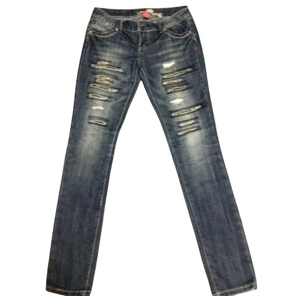 Almost Famous Women's Size 5 Distressed Whiskered Denim Jeans Ripped Streetwear - Picture 1 of 7